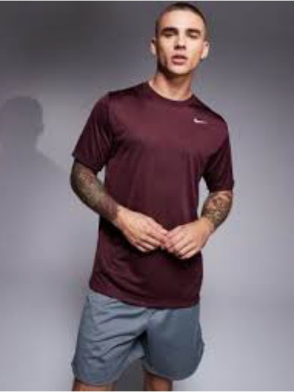 Nike Men's Maroon Short Sleeve Athletic Tee